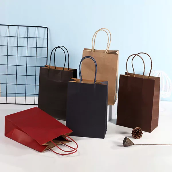 Almindelige papir indkøbsposer